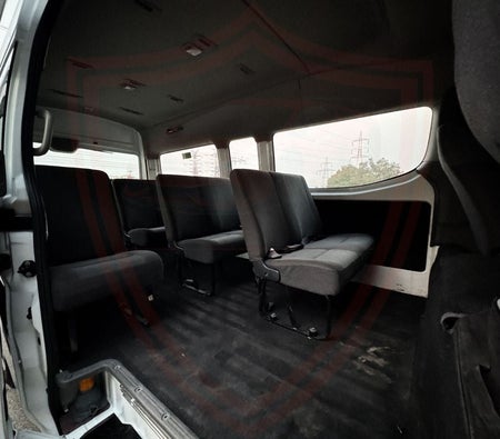 Nissan Urvan 2020, photo 4 of 4