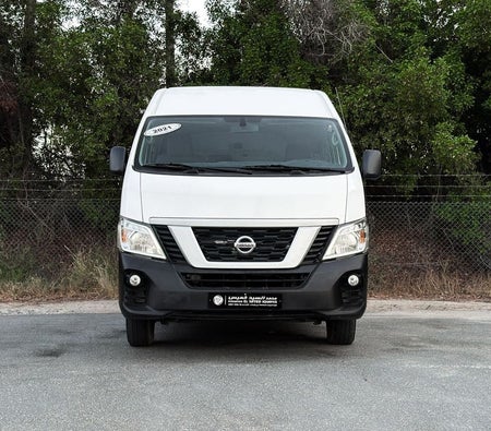 Nissan Urvan 2021, photo 3 of 4