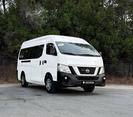 Nissan Urvan 2021, photo 2 of 4
