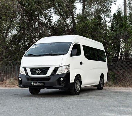 Nissan Urvan 2021, photo 4 of 4