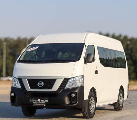 Nissan Urvan 2022, photo 3 of 4