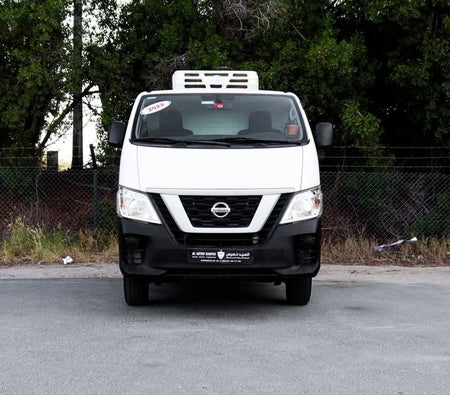 Nissan Urvan 2022, photo 2 of 4