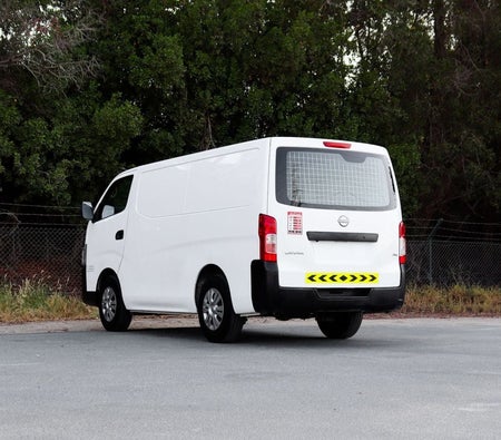 Nissan Urvan 2023, photo 3 of 4
