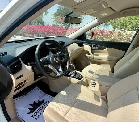 أبيض نيسان إكس تريل 2021