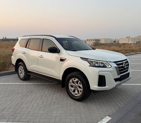White Nissan Xterra 2023