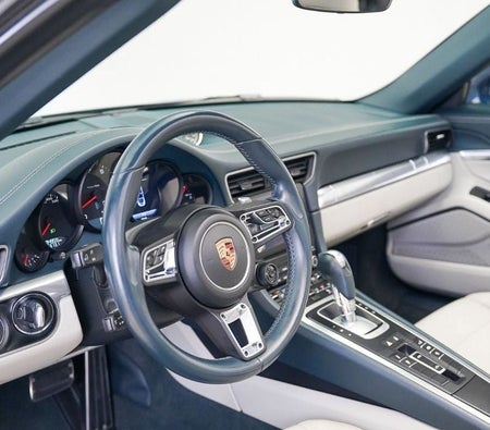 Porsche 911  2017, photo 4 of 4