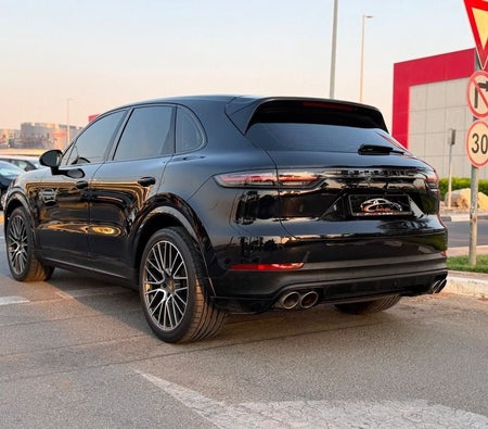 Porsche Cayenne 2018, photo 2 of 4