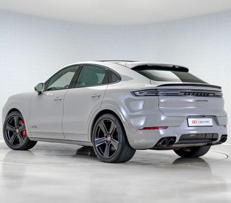 Porsche Cayenne  2025, photo 2 of 4