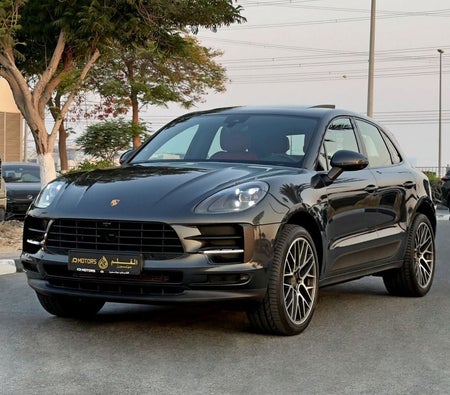 Porsche Macan 2021, photo 1 of 4