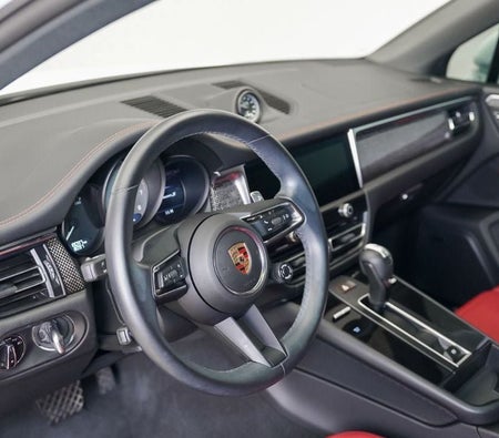 Porsche Macan  2024, photo 4 of 4