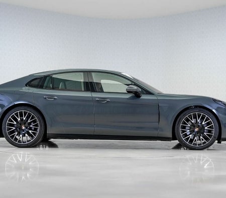 Porsche Panamera  2026, photo 3 of 4