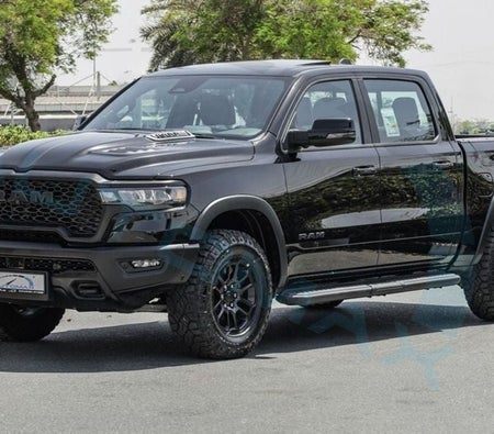 Черный Ram 1500 2026