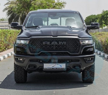 Черный Ram 1500 2026