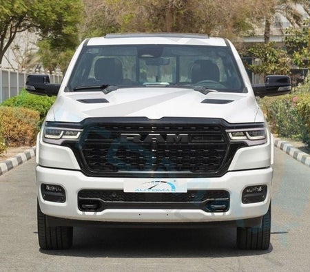 Beyaz Ram 1500 2026