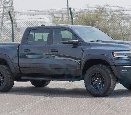 Голубой Ram 1500 2026