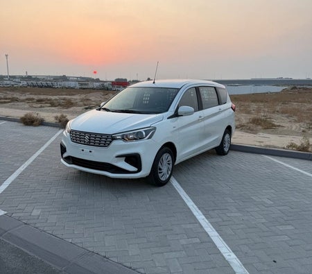 White Suzuki Ertiga 2022