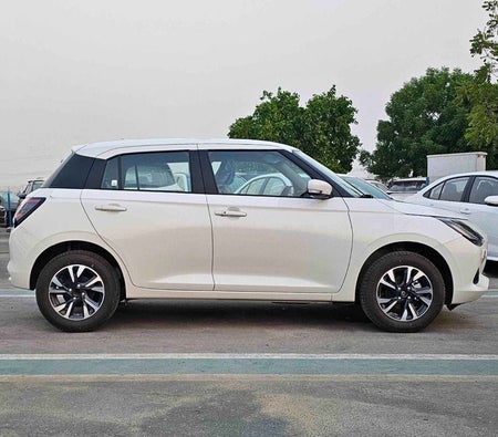 Белый Suzuki Swift 2026 Белый Suzuki Swift 2026