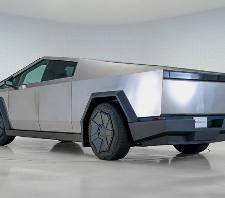 Tesla Cybertruck  2024, photo 2 of 4