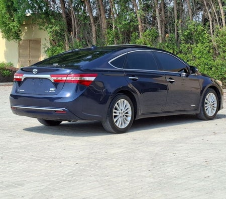 Noir Toyota Avalon 2014