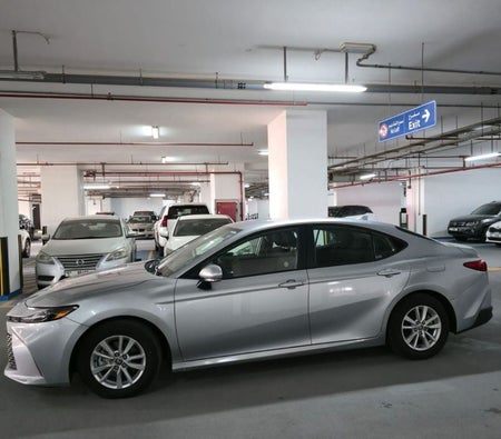 Toyota Camry 2025, photo 4 of 4