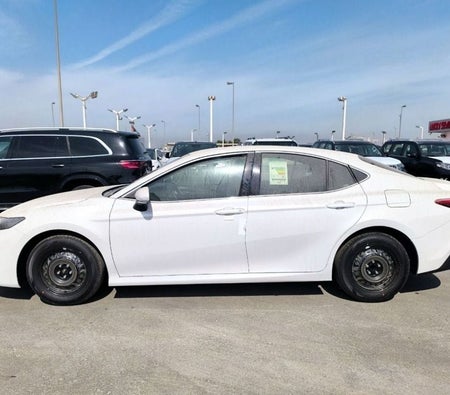 Toyota Camry 2025, photo 3 of 4