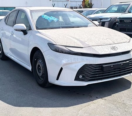 Toyota Camry 2025, photo 1 of 4