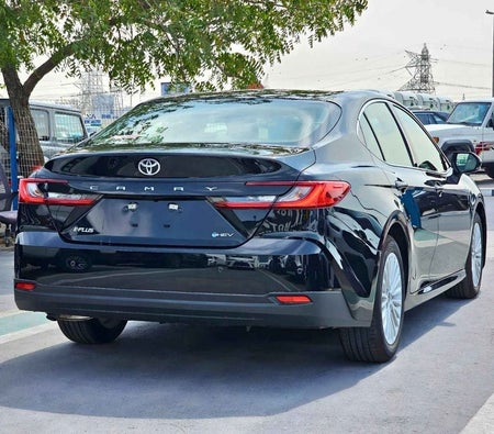 Nero Toyota Camry 2025