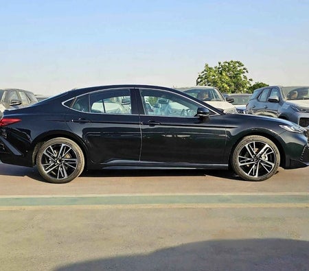 Schwarz Toyota Camry 2025 Schwarz Toyota Camry 2025