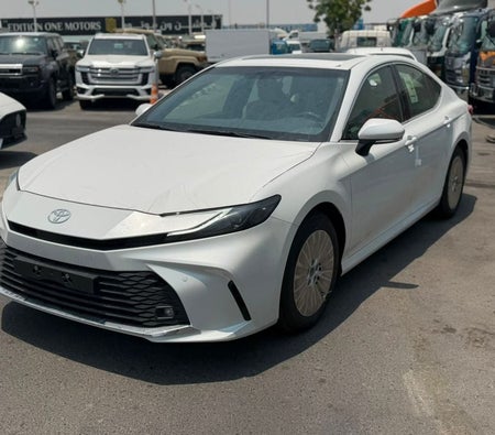 Toyota Camry 2026, photo 3 of 4