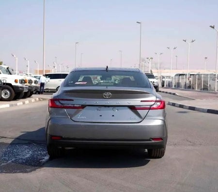 Toyota Camry 2026, photo 3 of 4