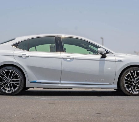 Toyota Camry 2026, photo 3 of 4