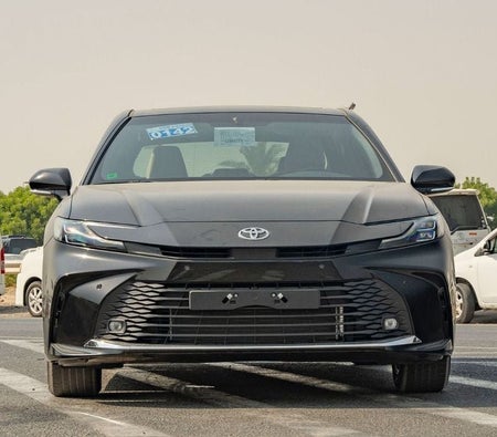 Toyota Camry 2026, photo 3 of 4