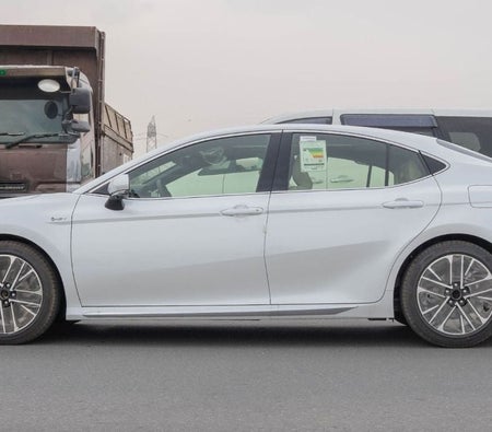 Toyota Camry 2026, photo 3 of 4