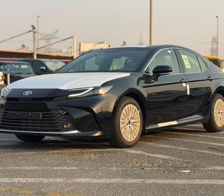 Toyota Camry 2026, photo 3 of 4