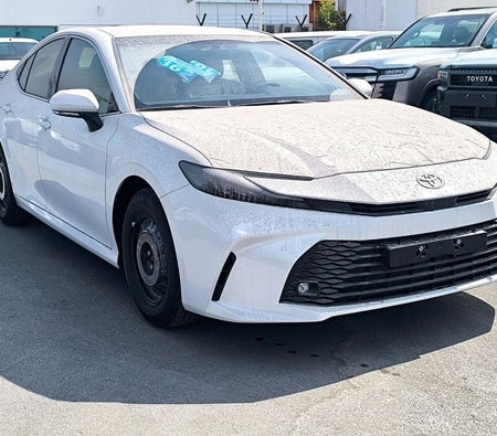 Toyota Camry 2026, photo 3 of 4
