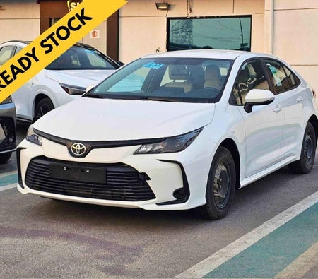 Белый Toyota Corolla 2026 Белый Toyota Corolla 2026