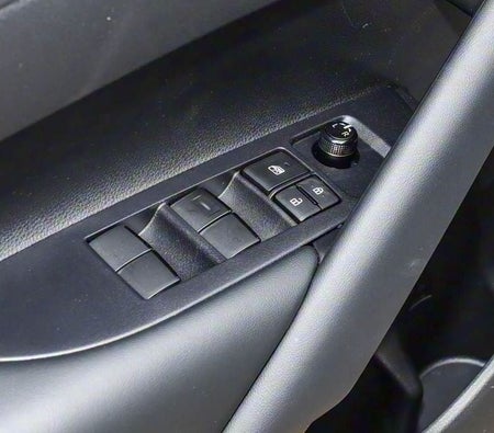 Bianca Toyota Corolla Cross 2026