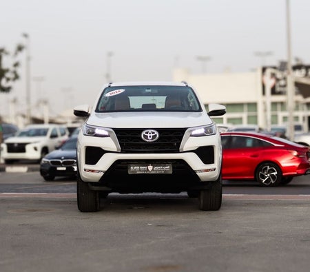 Toyota Fortuner 2024, photo 2 of 4