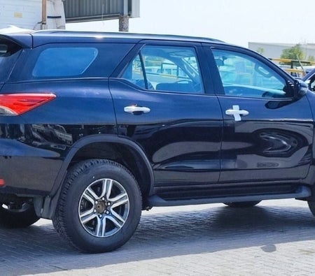 Toyota Fortuner 2025, photo 3 of 4