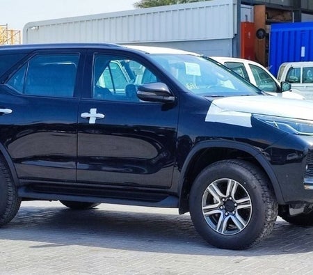 Toyota Fortuner 2025, photo 1 of 4