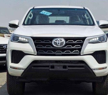 Toyota Fortuner 2025, photo 2 of 4