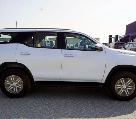 Toyota Fortuner 2025, photo 3 of 4