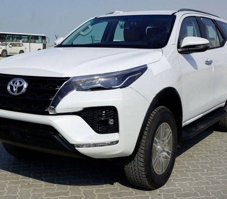Toyota Fortuner 2025, photo 1 of 4