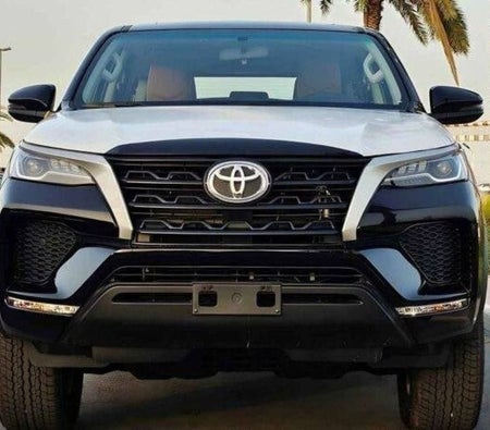 Toyota Fortuner 2025, photo 3 of 4