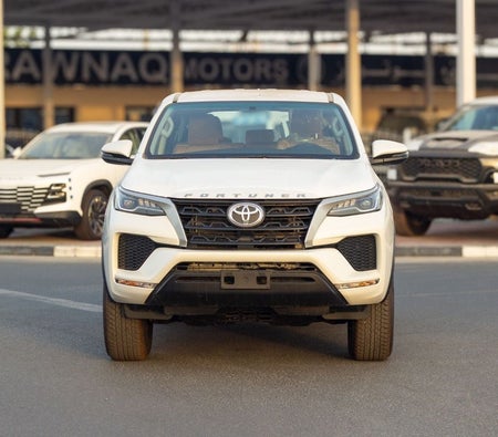 Toyota Fortuner 2026, photo 2 of 4