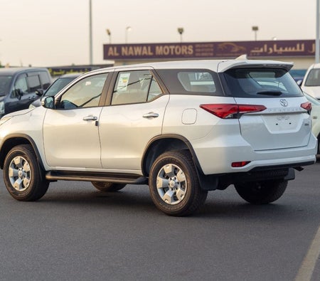 Toyota Fortuner 2026, photo 4 of 4