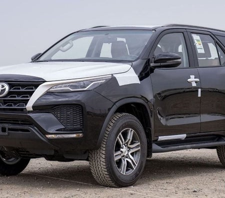 Toyota Fortuner 2026, photo 1 of 4