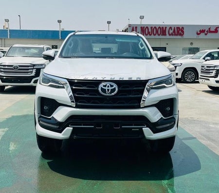 Toyota Fortuner  2026, photo 1 of 4
