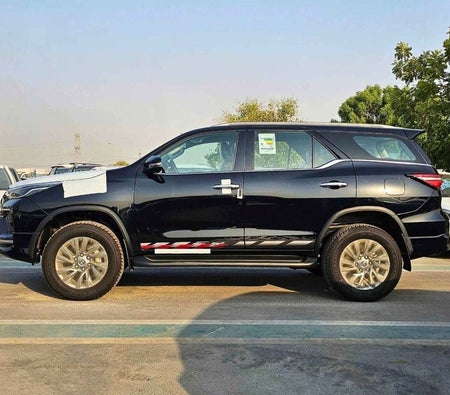 Schwarz Toyota Fortuner 2026 Schwarz Toyota Fortuner 2026