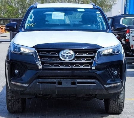 Черный Toyota Fortuner 2026 Черный Toyota Fortuner 2026